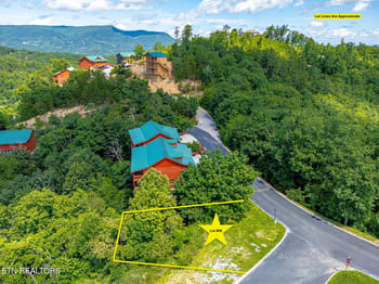 3274 Lonesome Pine Way, Sevierville, TN 37862