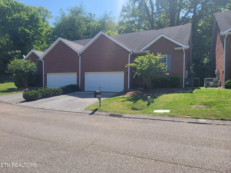 3276 Thomas Hill Way, Knoxville, TN 37917