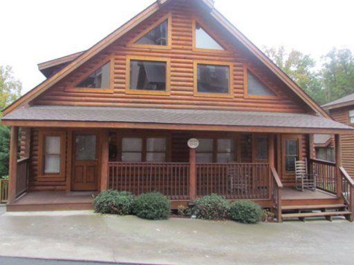 328 Big Bear Way, Pigeon Forge, TN 37863