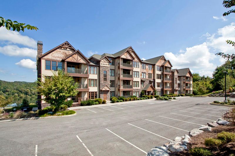 328 Centennial Bluff Blvd, Oak Ridge, TN 37830