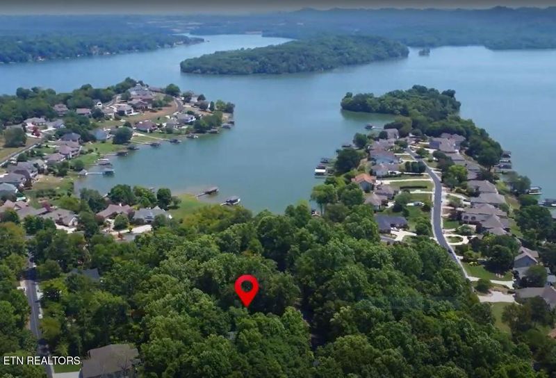 328 Dudala Point, Loudon, TN 37774