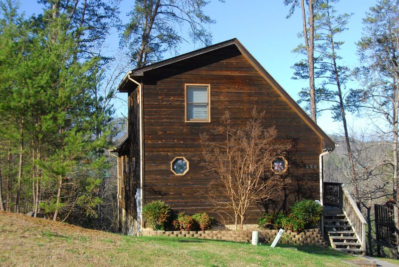 328 Village Way, Pigeon Forge, TN 37863