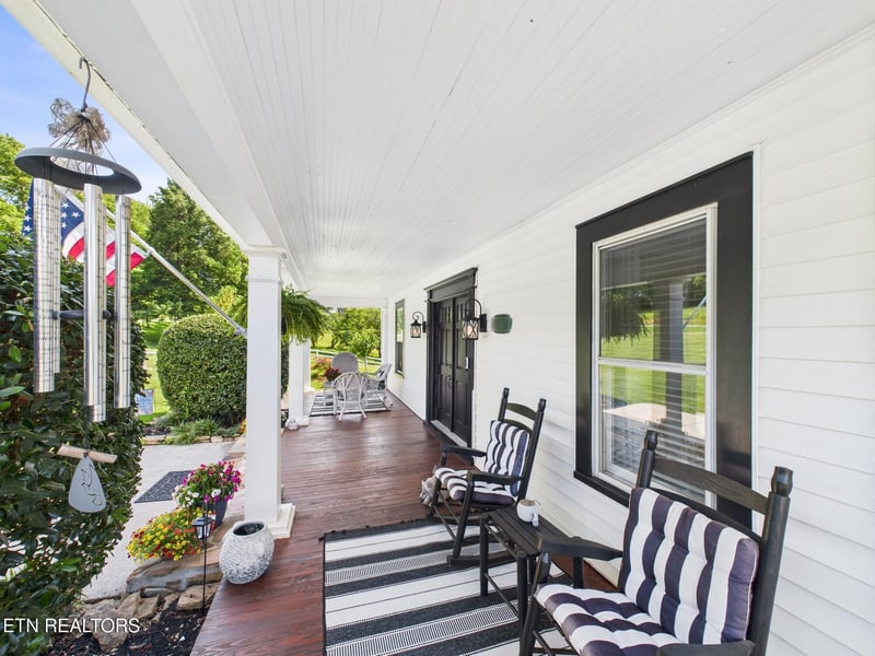3287 W Town Creek Rd, Lenoir City, TN 37771