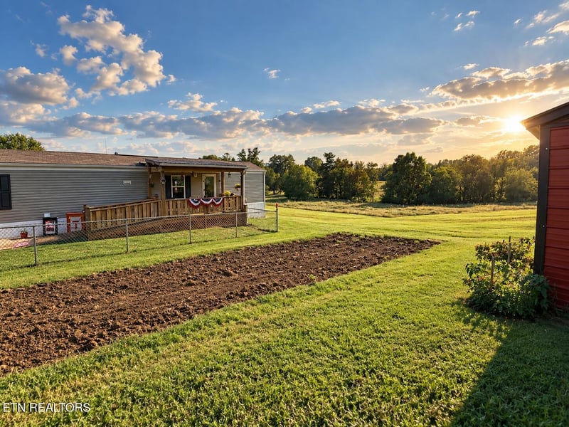 329 Carr Rd, Seymour, TN 37865