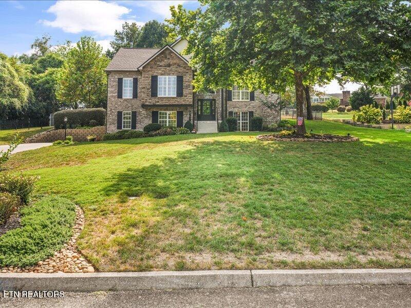 329 Cashmere Ln, Knoxville, TN 37934