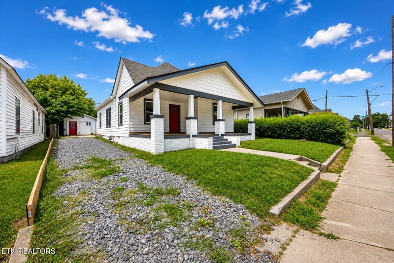 329 E Morelia Ave, Knoxville, TN 37917