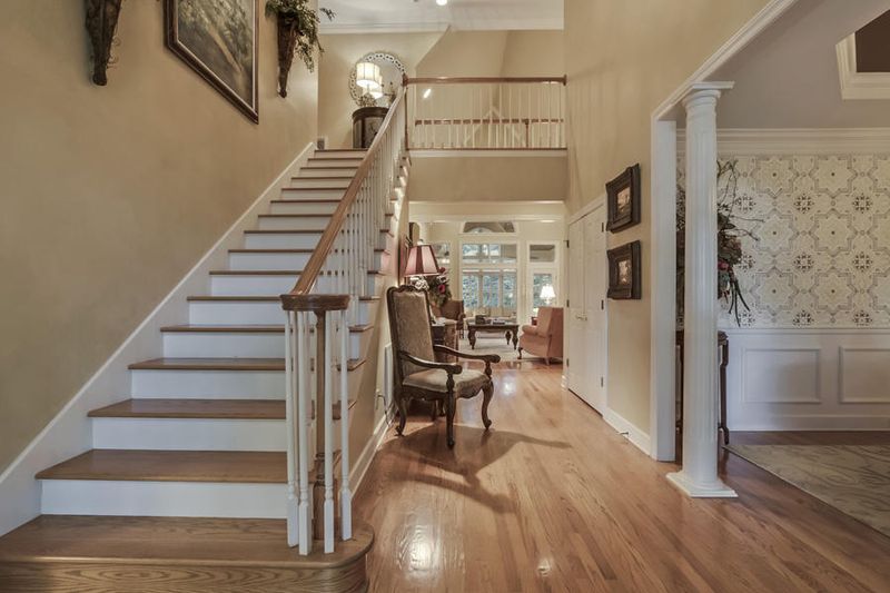 329 Heathermoor Dr, Knoxville, TN 37934