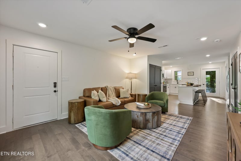 329 Ownby St #1406, Gatlinburg, TN 37738