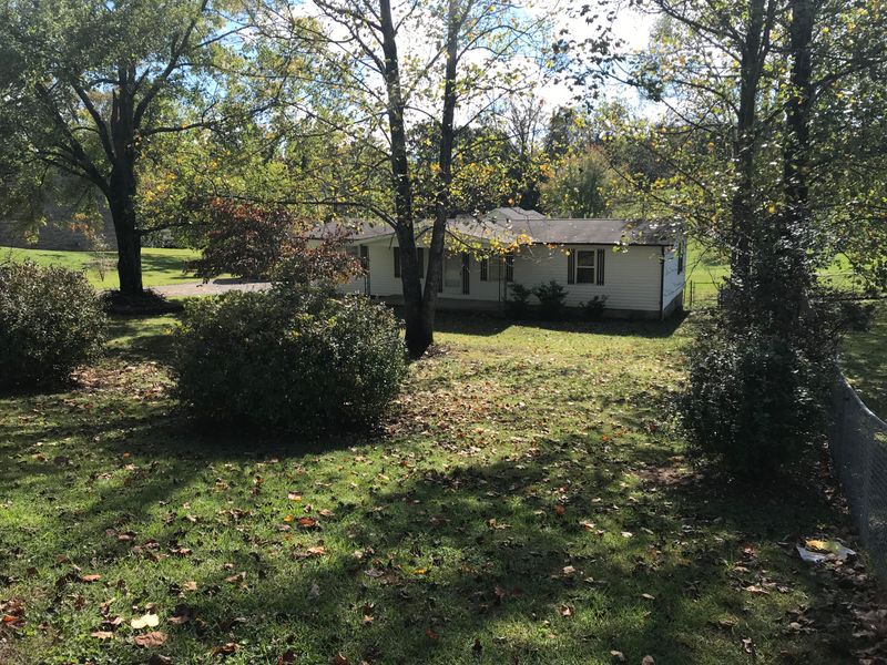 329 Turman Dr, Lenoir City, TN 37772