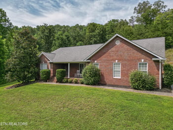 329 W Bullrun Valley Dr, Heiskell, TN 37754