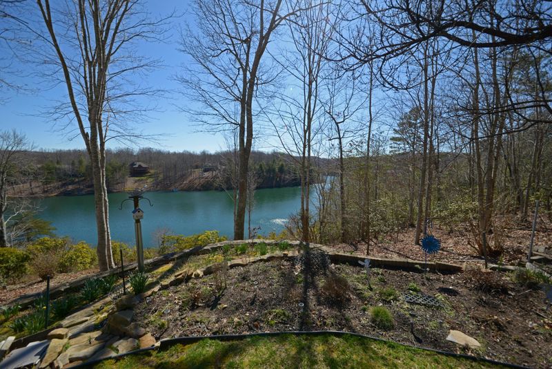 33 Brambleton Ct, Fairfield Glade, TN 38558