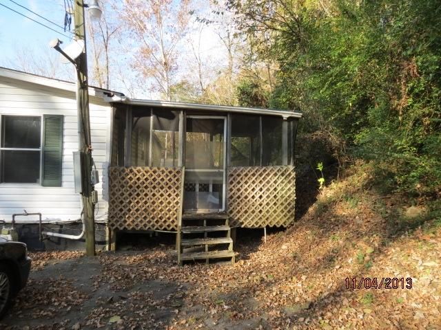 330 Ayers Dr, Harriman, TN 37748