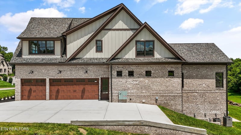 330 Barnsley Rd, Knoxville, TN 37934