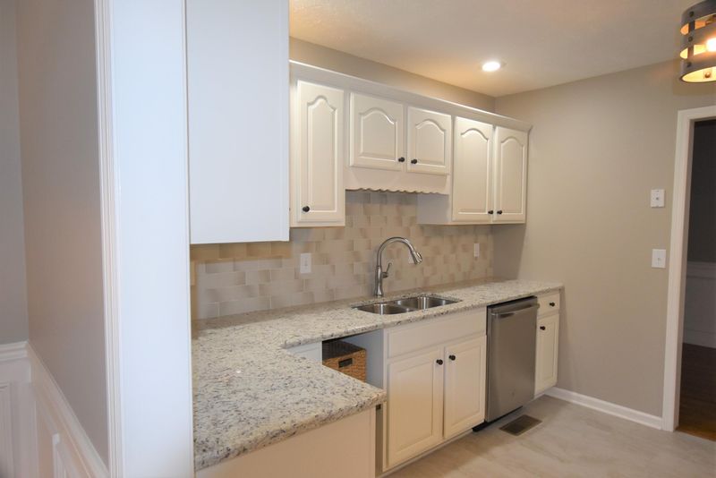 330 Chapman Overlook Dr, Seymour, TN 37865