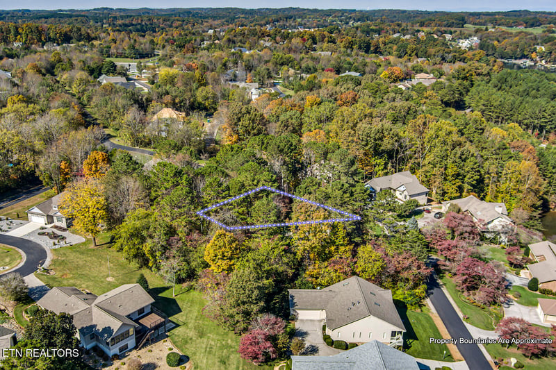 330 Kiyuga Way, Loudon, TN 37774