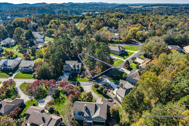 330 Kiyuga Way, Loudon, TN 37774