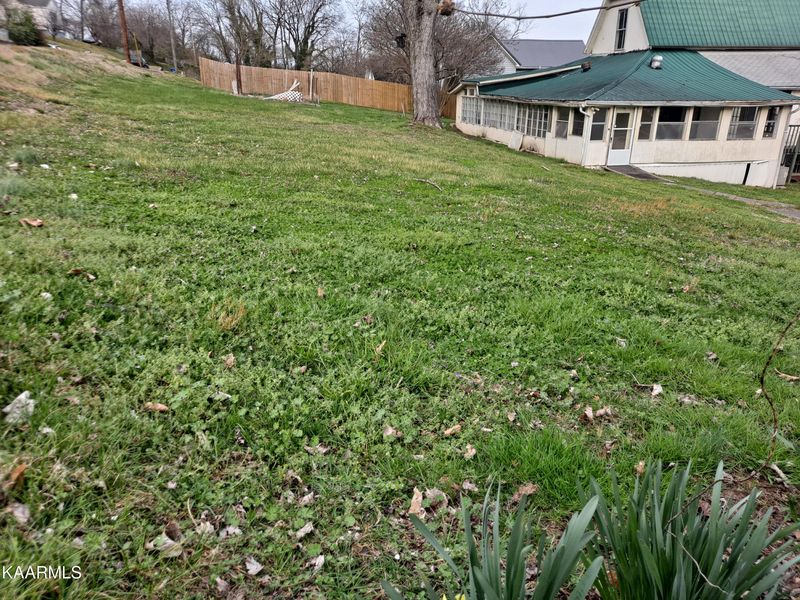 330 Marshall St, Clinton, TN 37716