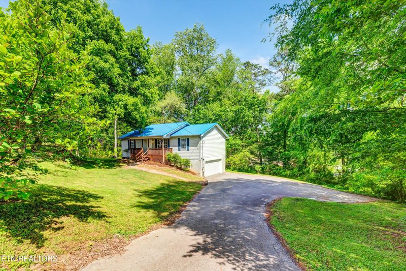 330 Ridgeview Dr, Oliver Springs, TN 37840