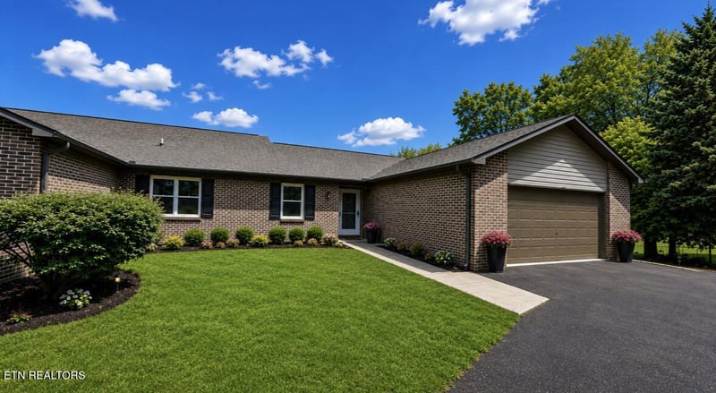 330 Villa Dr, Seymour, TN 37865