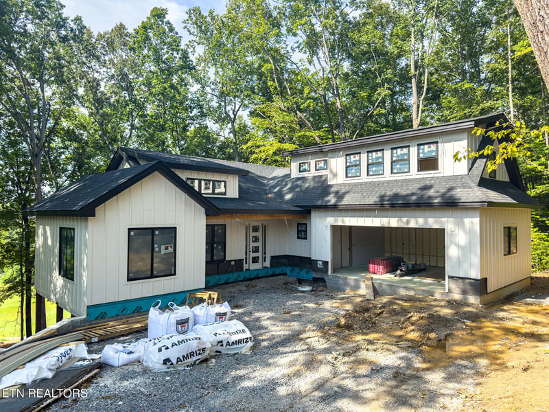 330 Warbler Point, Sevierville, TN 37876