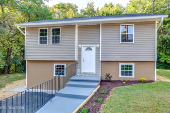 3300 Kendallmac Ln, Knoxville, TN 37931