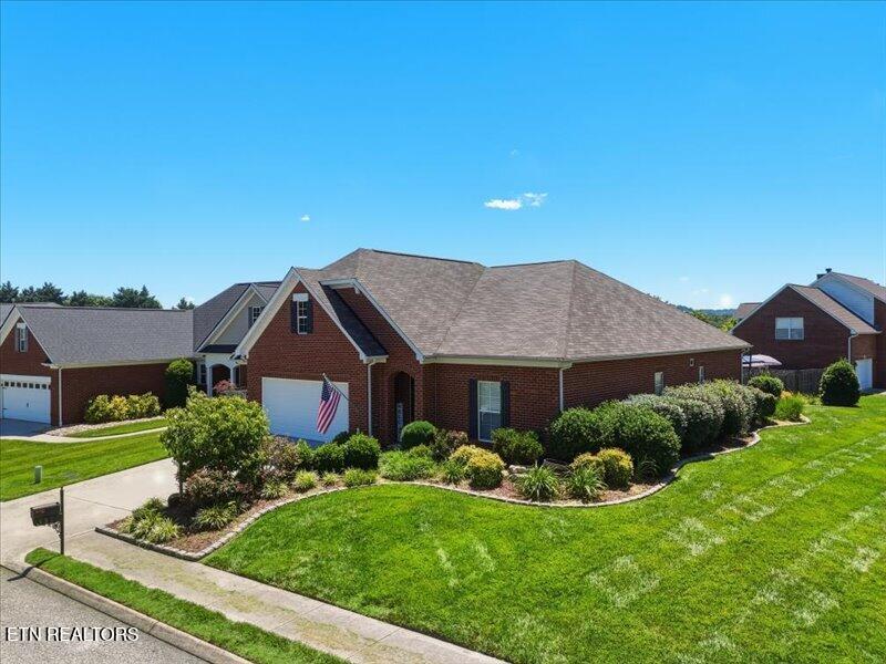 3300 Parrish Hill Ln, Knoxville, TN 37938