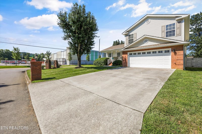 3301 Franklin Creek Ln, Knoxville, TN 37931