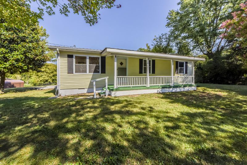 3301 Morganton Rd, Maryville, TN 37801