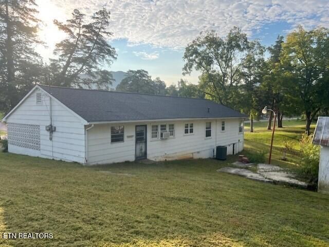 3302 Highway 61 E, Luttrell, TN 37779