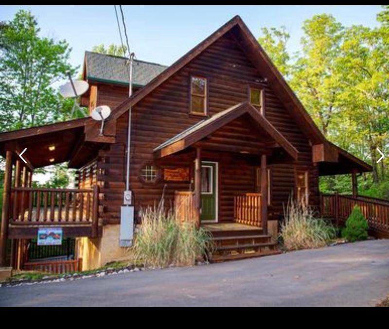 3303 Sugar Maple Loop Rd, Sevierville, TN 37862