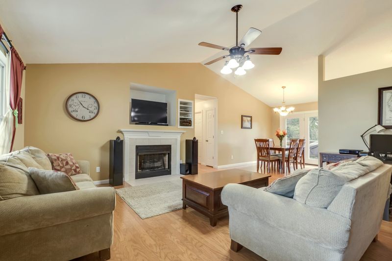 3304 Chantilly Dr, Knoxville, TN 37917