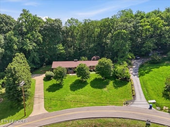 3304 SW Timberlake Dr, Knoxville, TN 37920