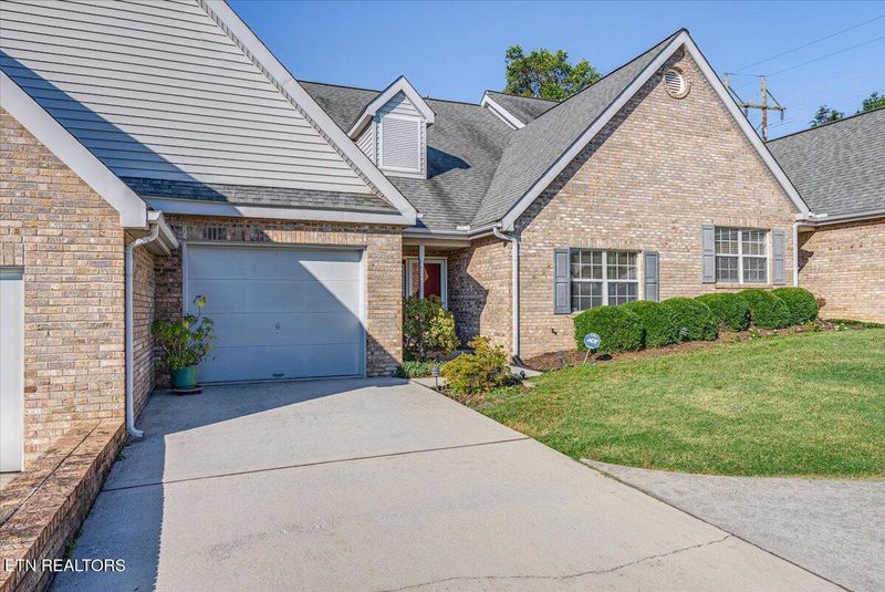 3305 Laurel Viewe Rd #5, Knoxville, TN 37917