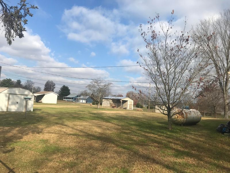 3305 Llama St, Maryville, TN 37801