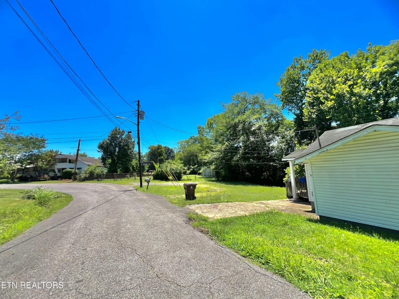 3307 Pilkay Rd, Knoxville, TN 37919