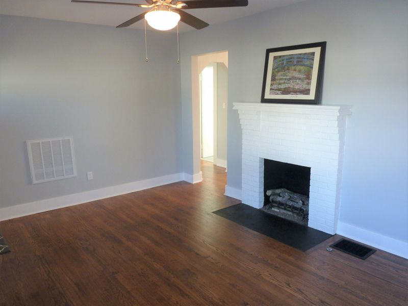 3307 Shaw Dr, Knoxville, TN 37917