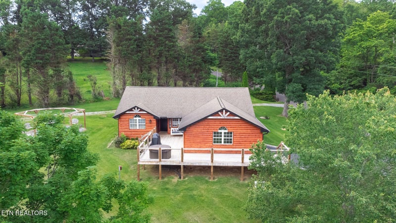 3307 Valley High Rd, Sevierville, TN 37862