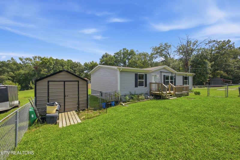 3309 Airport Rd, Rockwood, TN 37854