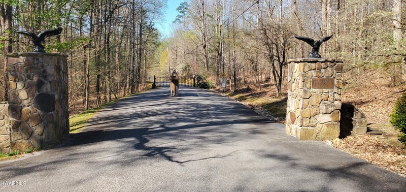 331 Chestnut Ridge Rd, Walland, TN 37886