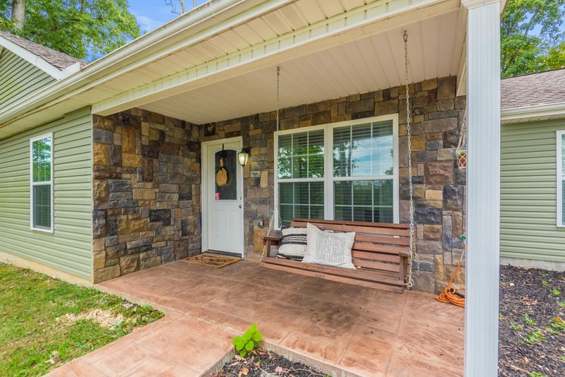 331 Dogwood Glen Ln, Powell, TN 37849