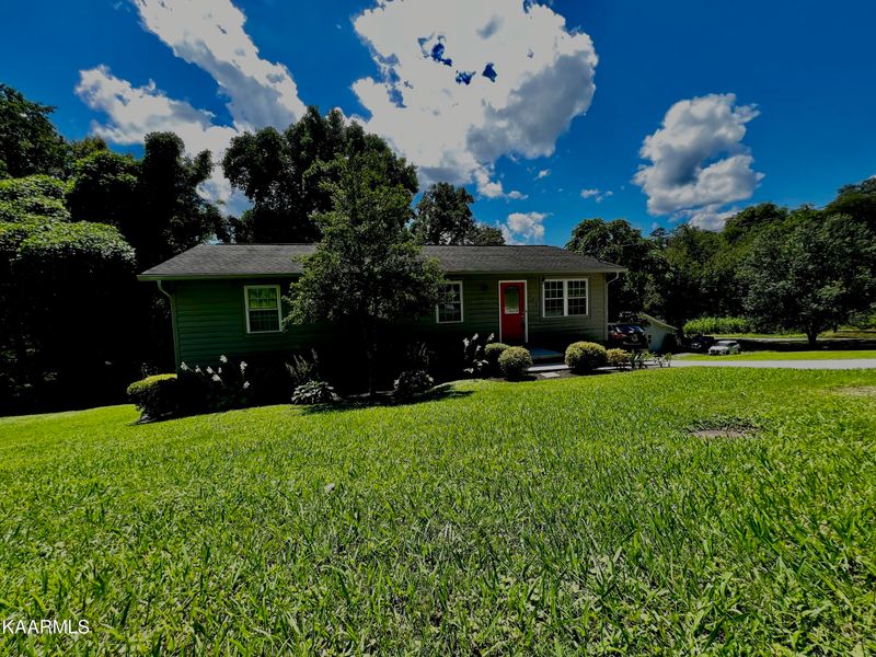 331 Goans Ave, Clinton, TN 37716