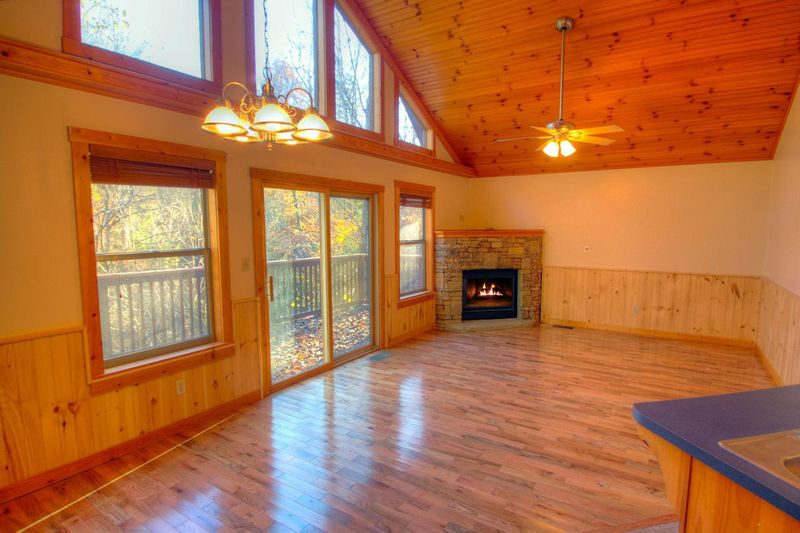 331 Greenwood Way, Pigeon Forge, TN 37863