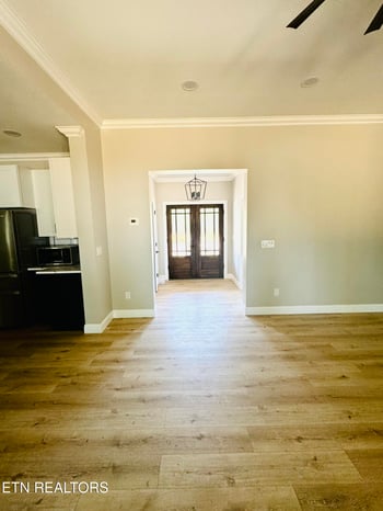 331 Shadows Lawn Dr, Athens, TN 37303