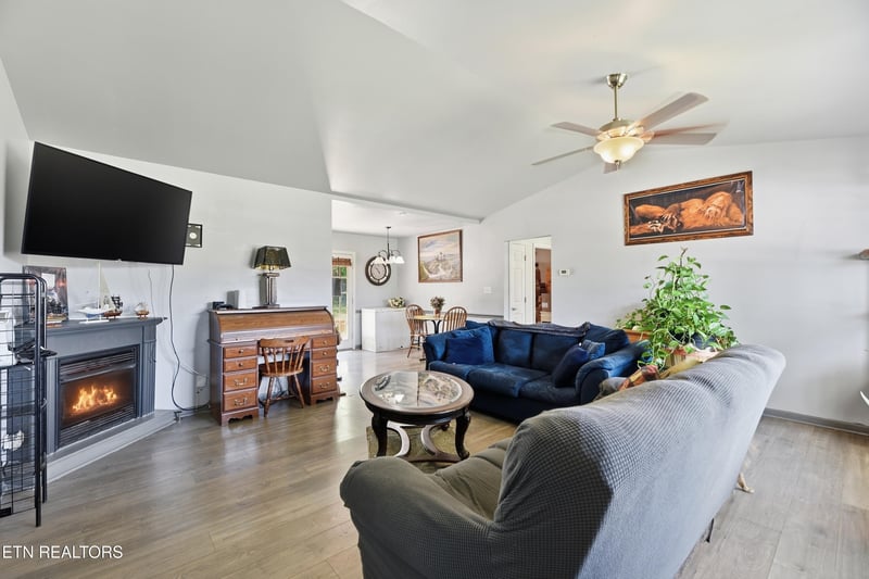 331 Teresa Ann Dr, Seymour, TN 37865