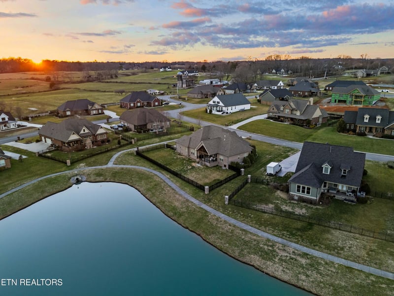 3310 Bridgewater Crossing, Maryville, TN 37804