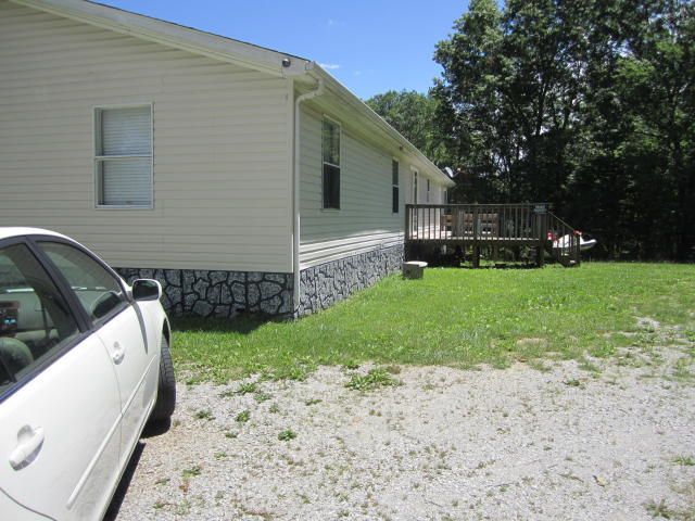 3313 Airport Rd, Rockwood, TN 37854