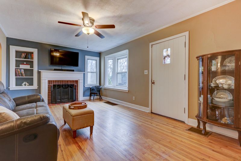 3313 Buffat Mill Rd, Knoxville, TN 37917