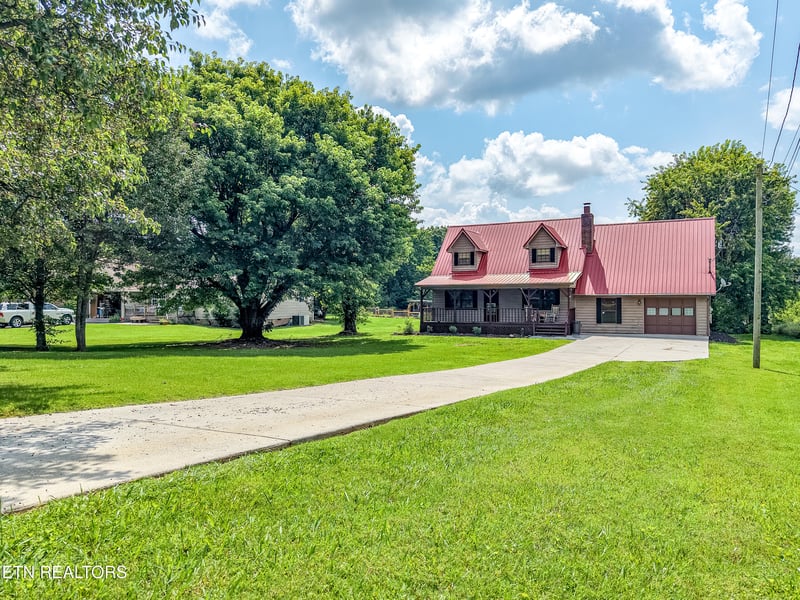 3314 Melody Ln, Maryville, TN 37804