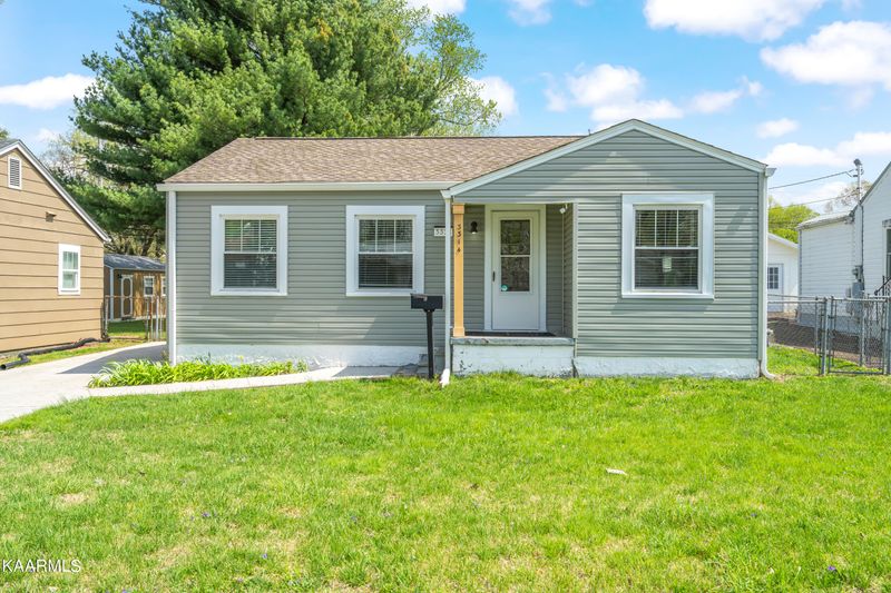 3314 Shaw Dr, Knoxville, TN 37917