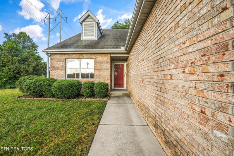 3315 Laurel View Rd, Knoxville, TN 37917